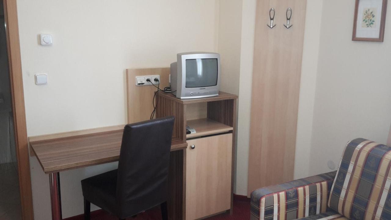 Corner Hotel U Divadla*** - Znojmo Eksteriør billede